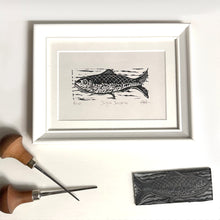 Load image into Gallery viewer, Single Sardine | A6 Linoprint
